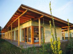 Hotelcamp Reinsehlen | Schneverdingen | Lodge-Zimmer in der Abendsonne