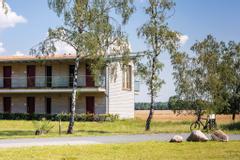 Hotelcamp Reinsehlen | Schneverdingen | MehrBlick-Zimmer mit Fahrrad im Sommer